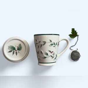 2008 3-PIECE PFALTZGRAFF WINTERBERRY TEA SET